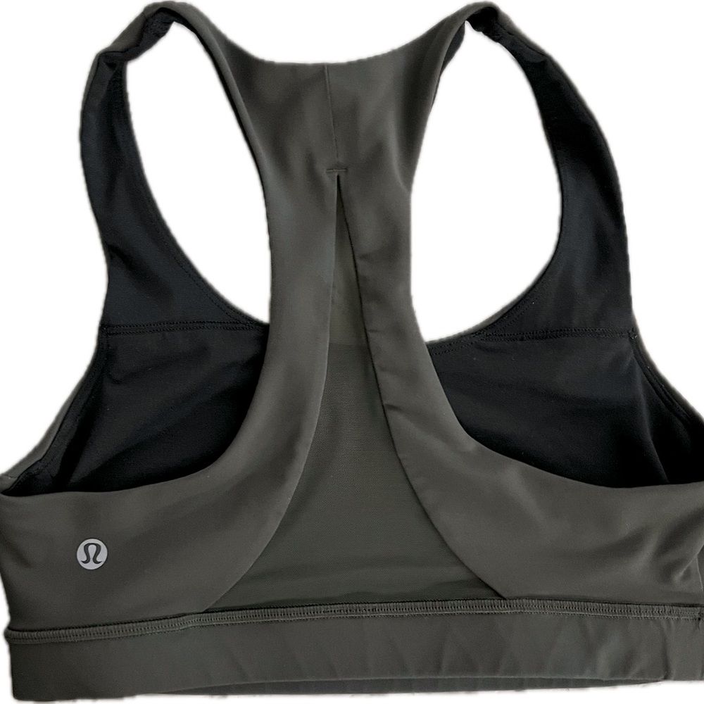 Lululemon Invigorate Bra Medium Support- great used condition.Pads not included